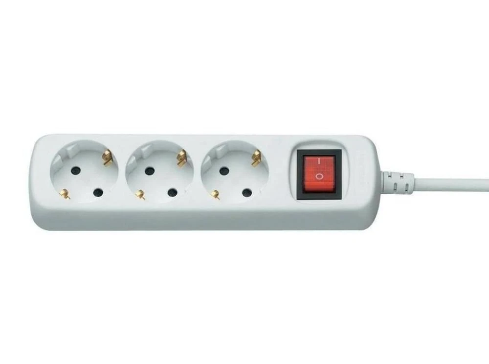 ML Stekkerdoos Met 1,5m Snoer 1 ML Stekkerdoos Met 1,5m Snoer