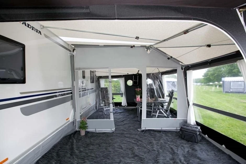 Isabella Scheidingswand Penta 1 Isabella Scheidingswand Penta